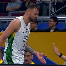 爱游戏在线登录-塞尔维亚主场逆袭，寻求半决赛晋级()